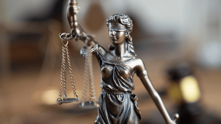 Why Should You Hire A Child Custody Lawyer?